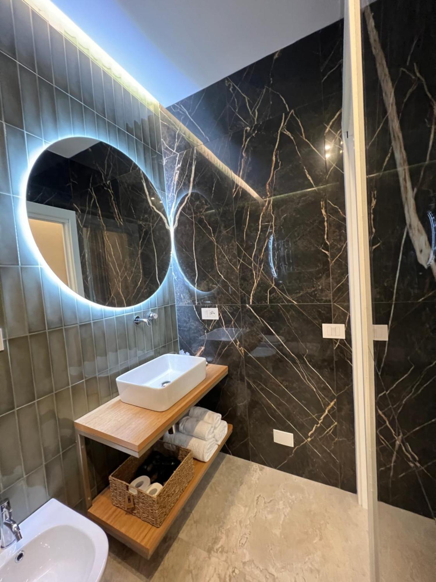 Elegant Rooms La Spezia Exterior photo